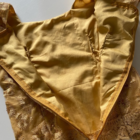 Handmade Golden Square Neck Top Blouse - Picture 3 of 4